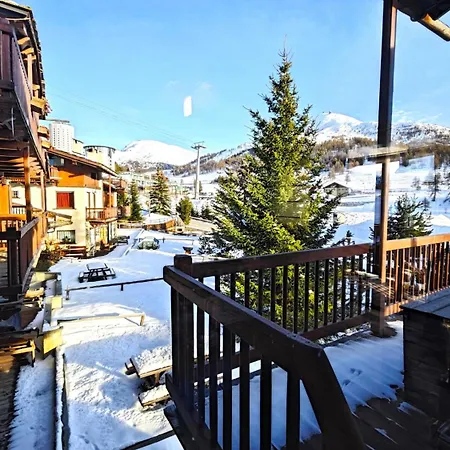 Hostdomus - Imperial Chalet * Sestriere